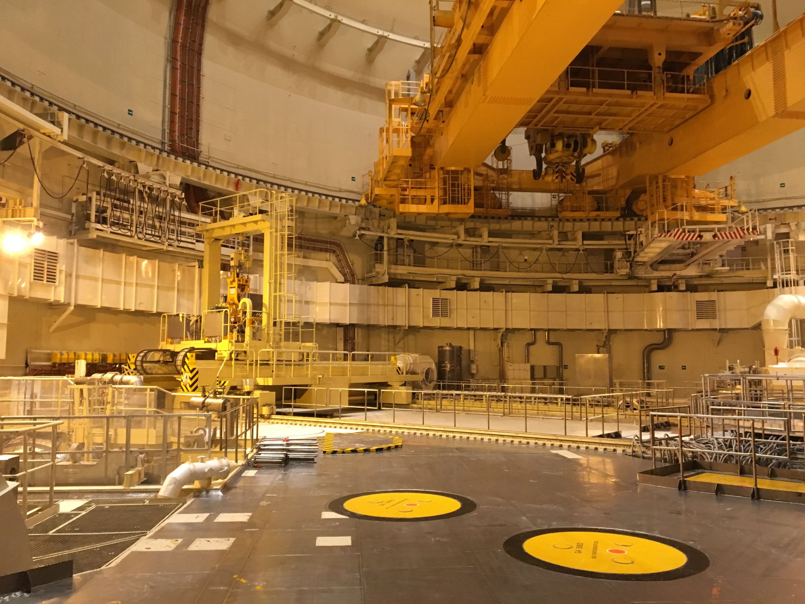 Reaktorový sál Jaderné elektrárny Temelín za provozu